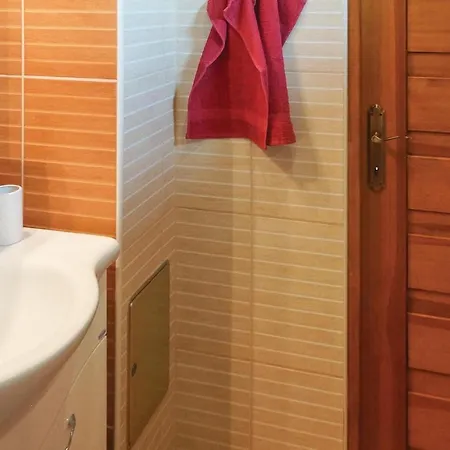 Awesome In W/ 2 Bedrooms Nyaraló