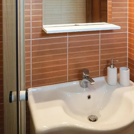Awesome In W/ 2 Bedrooms *