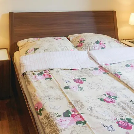 Awesome In W/ 2 Bedrooms * Zamárdi